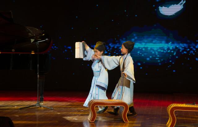 音乐表演.jpg