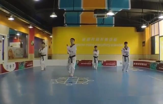 杭州跑沃尔少儿跆拳道培训.jpeg