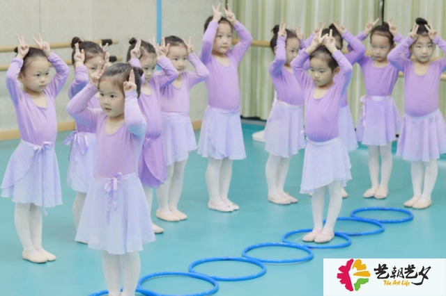 孩子学舞蹈的最佳年龄是几岁？深圳哪里学跳舞好